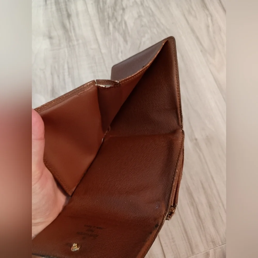 Authentic Louis Vuitton Monogram Portefeiulle Elise Trifold Wallet